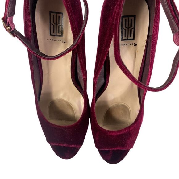 Red Velvet 10 M Stilettos with cushioned soles and ankle strap very sexy - Picture 8 of 8